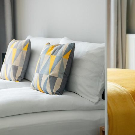 Esencja Apartments With Free Parking Garbary 104 By Noclegi Renters Posen Exterior foto