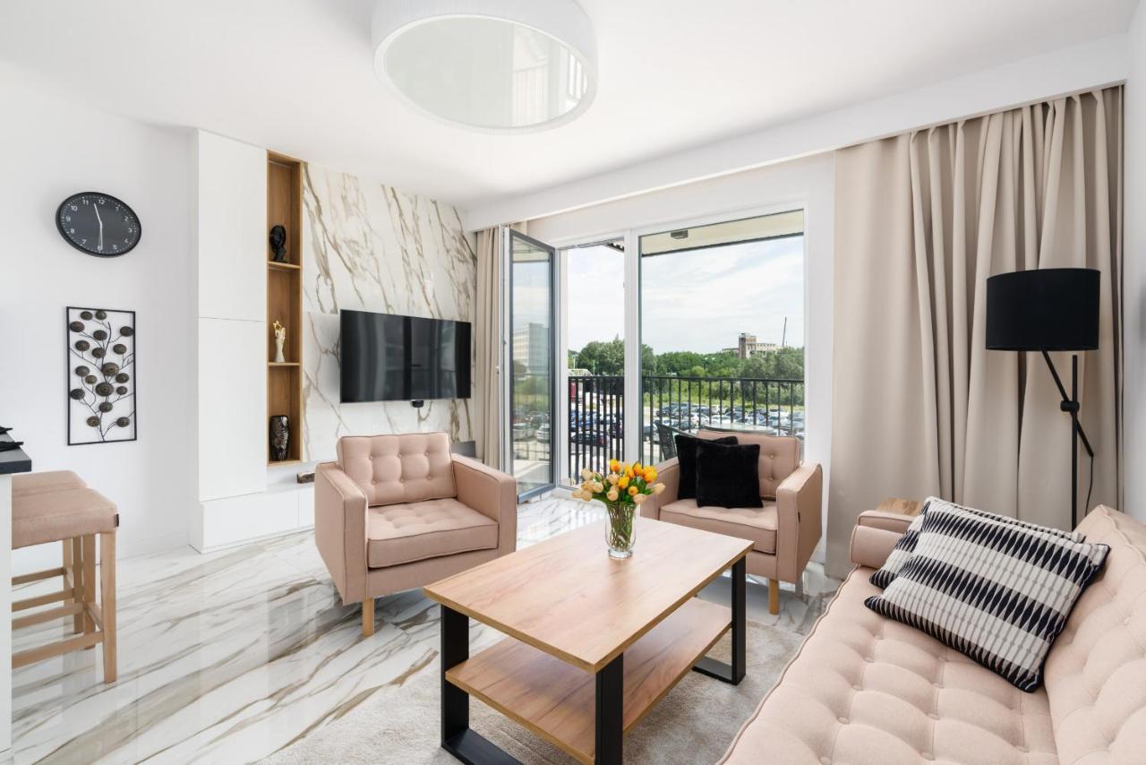 Esencja Apartments With Free Parking Garbary 104 By Noclegi Renters Posen Exterior foto