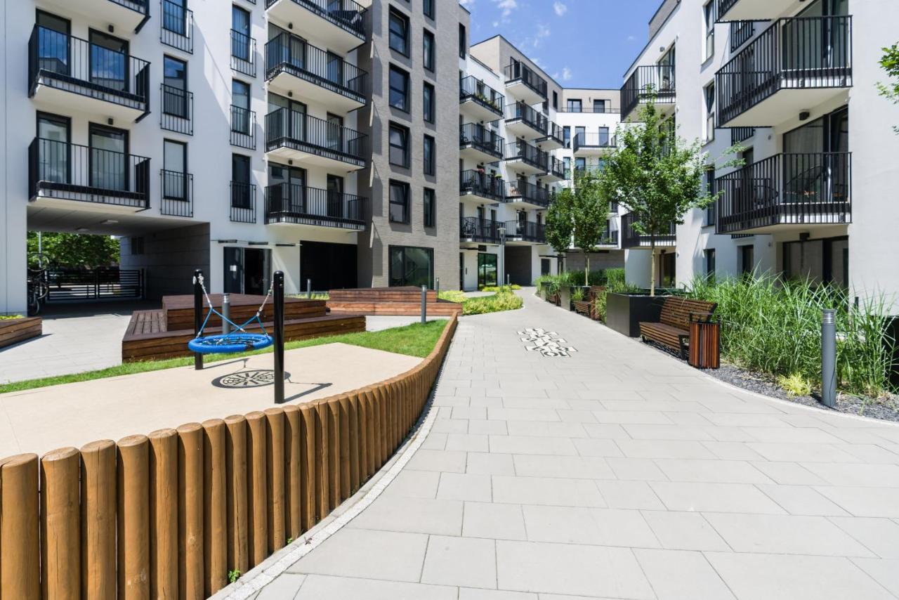 Esencja Apartments With Free Parking Garbary 104 By Noclegi Renters Posen Exterior foto