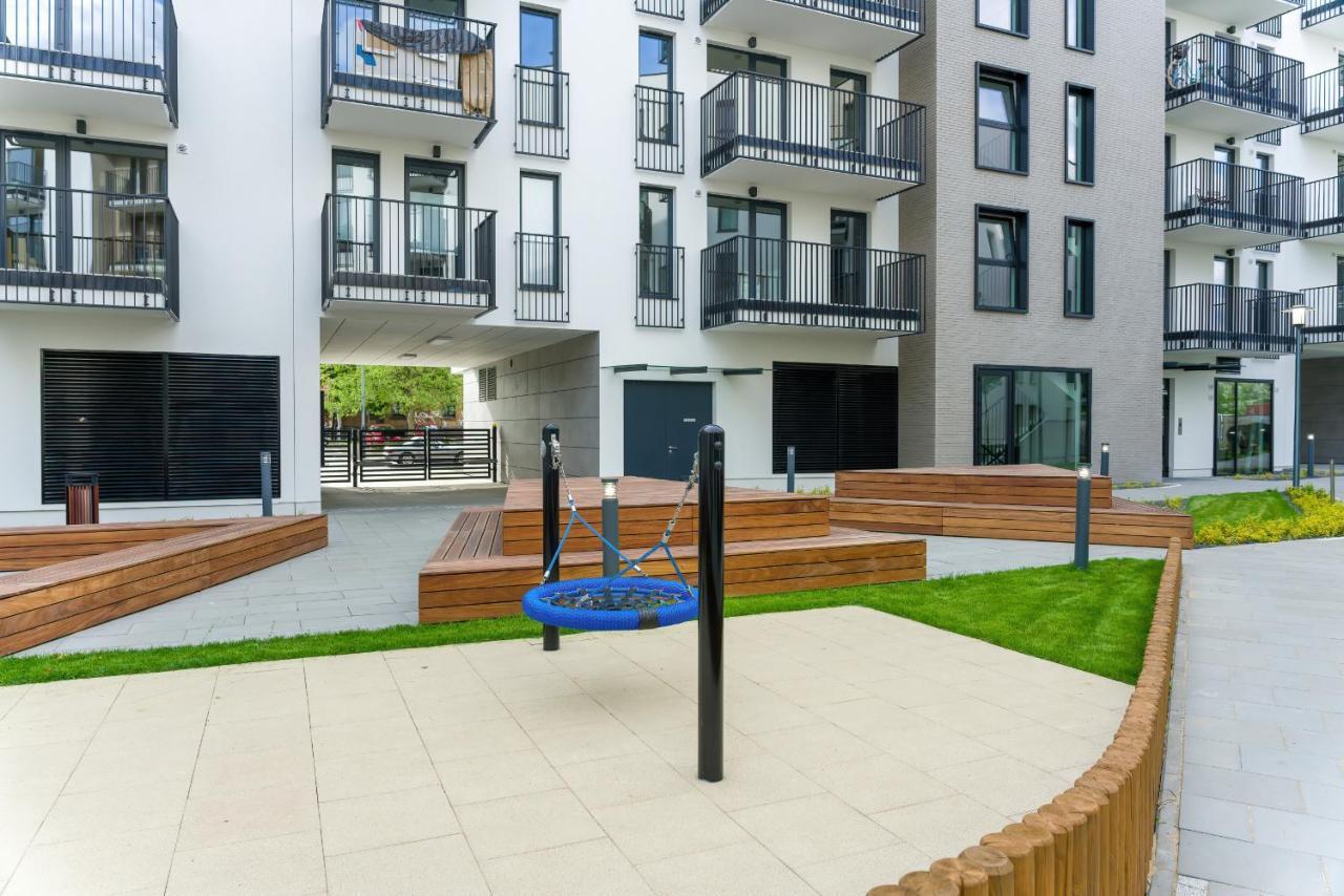 Esencja Apartments With Free Parking Garbary 104 By Noclegi Renters Posen Exterior foto