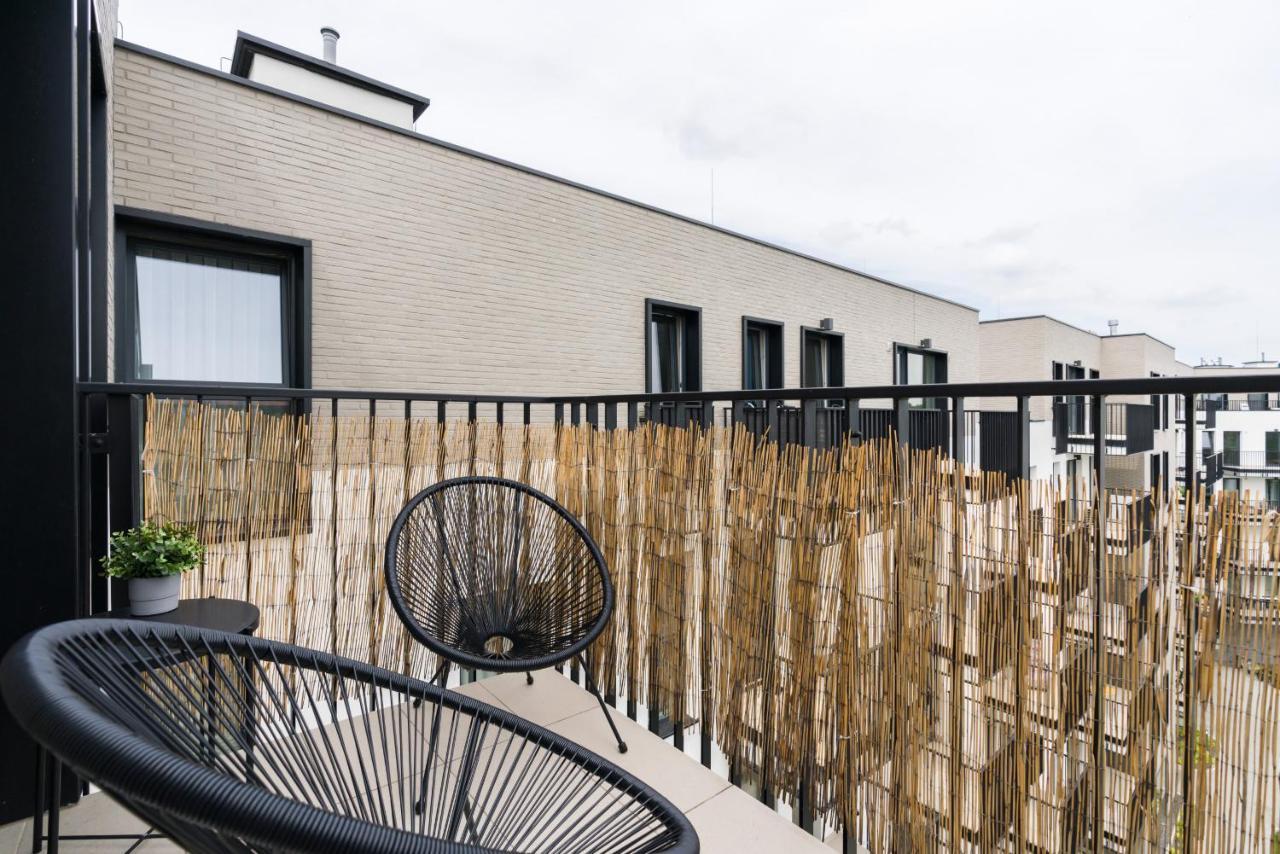 Esencja Apartments With Free Parking Garbary 104 By Noclegi Renters Posen Exterior foto