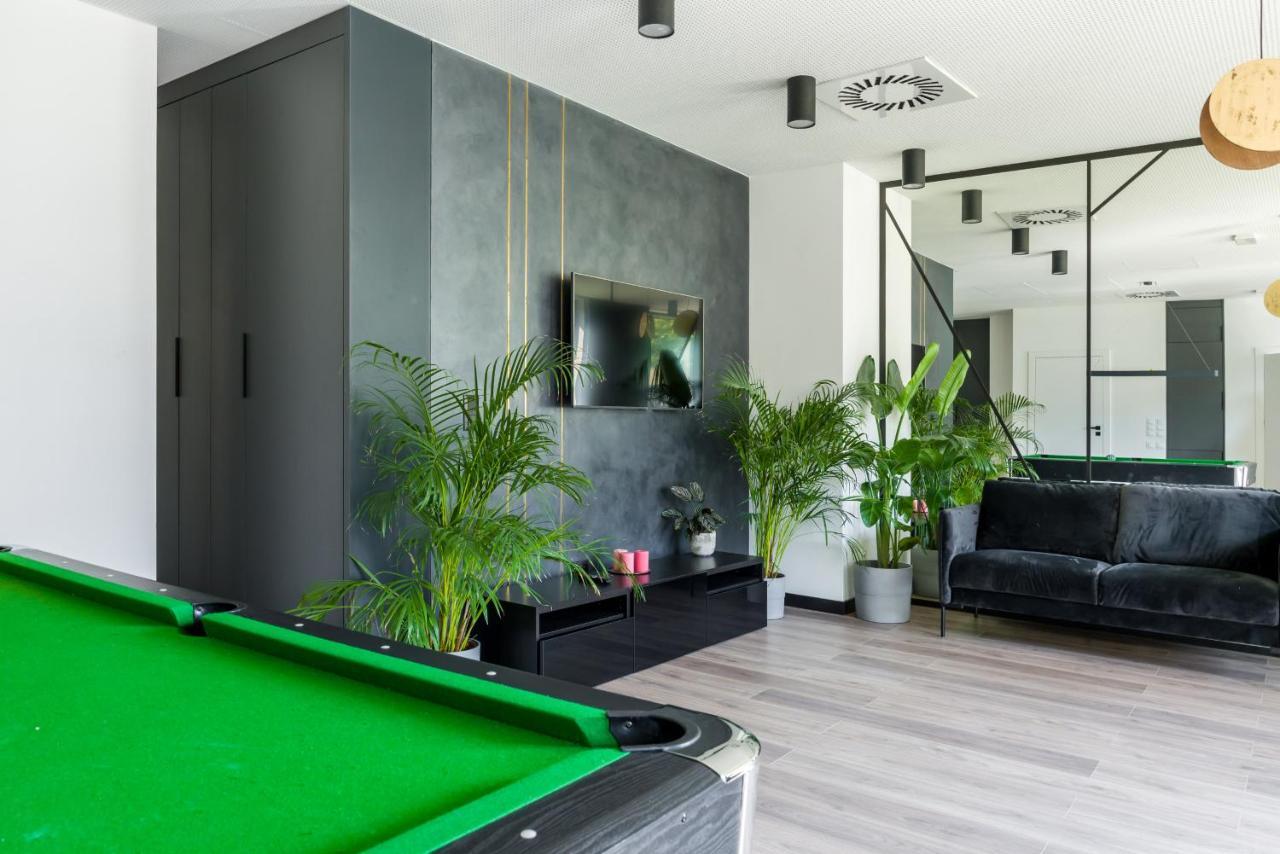 Esencja Apartments With Free Parking Garbary 104 By Noclegi Renters Posen Exterior foto