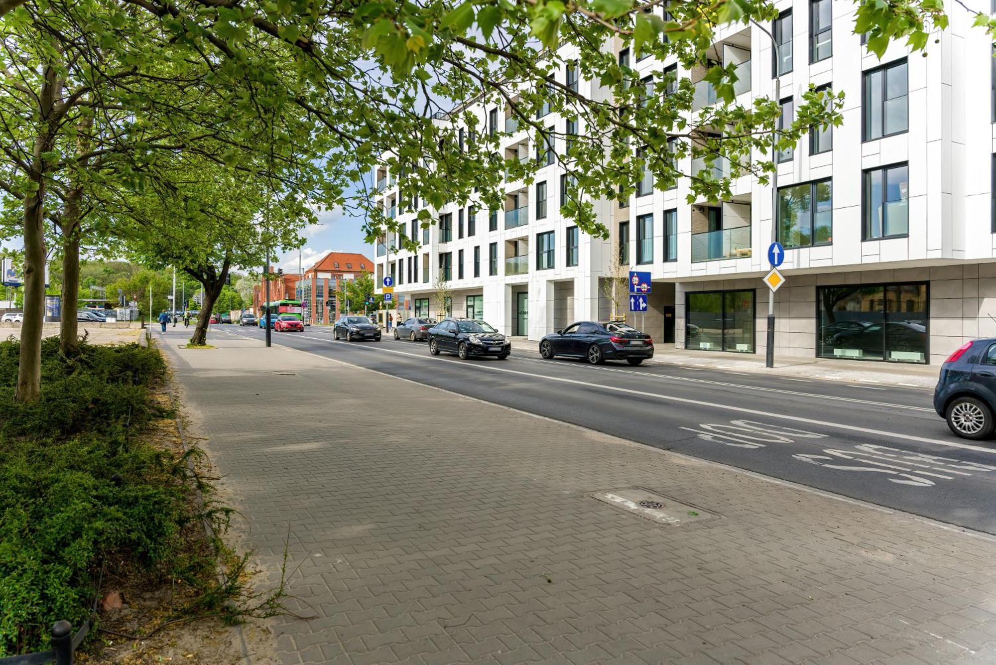 Esencja Apartments With Free Parking Garbary 104 By Noclegi Renters Posen Exterior foto