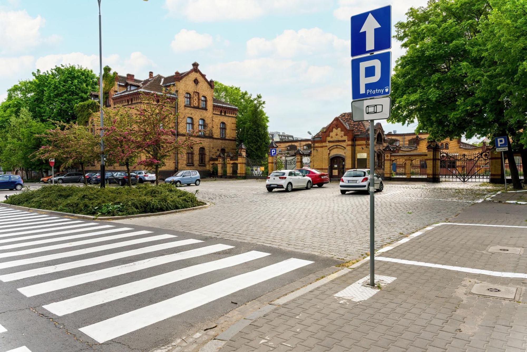 Esencja Apartments With Free Parking Garbary 104 By Noclegi Renters Posen Exterior foto